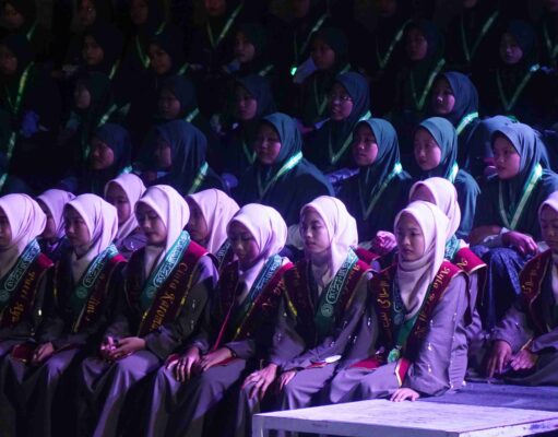 HAFLATUL IMTIHAN MADRASAH DINIYAH AL-FATHIMIYAH 2025; Dimeriahkan dengan Video Mapping Spektakuler!