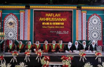 HAFLAH AKHIRUSSANAH 2025 MTs dan MA Al-Fathimiyah; 3 Pesan Keramat Rektor Hebat Penuh Sarat
