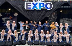 Ning Uswah Syauqie bersama Pengasuh dan Pembina Media Resmikan Launching Media Expo Rojabiyah 33