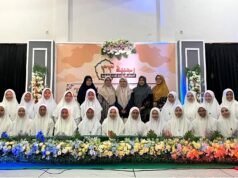 Calon Wisudawati Hamalatul Qur’an yang ke-33 mengikuti TASMI’ AL-QUR’AN BIL GHOIB 30 JUZ sebelum wisuda