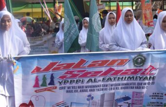 Jalan Sehat dan Donor Darah Meriahkan Rojabiyah ke-33